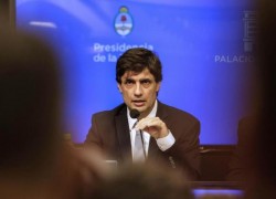 Hernan Lacunza en conferencia de prensa