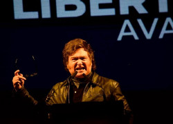Javier Milei en acto de LLA